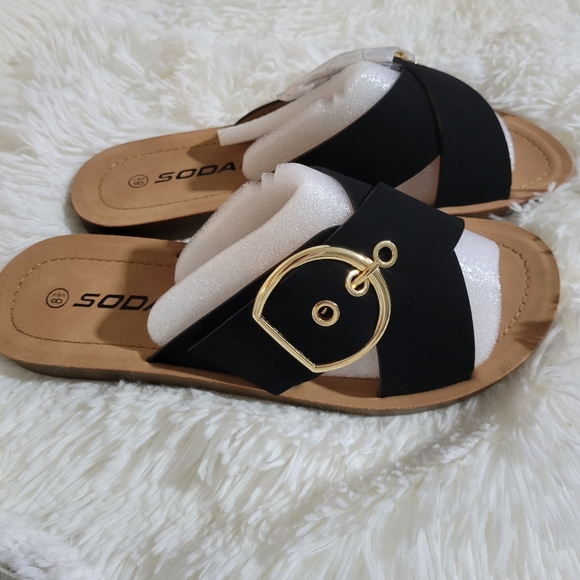 Sandals - Picture 4 of 7